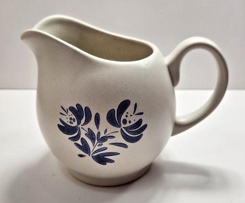 Pfaltzgraff yorktowne gravy - pfaltzgraff,