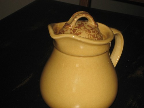 Pfaltzgraff america carafe - pfaltzgraff,